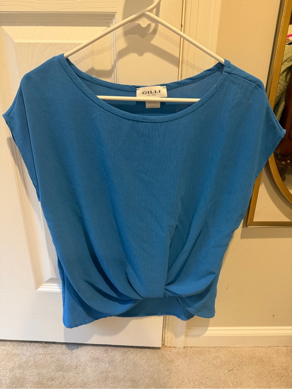 GILLI Teal-Blue Twist Front Short Sleeve Top